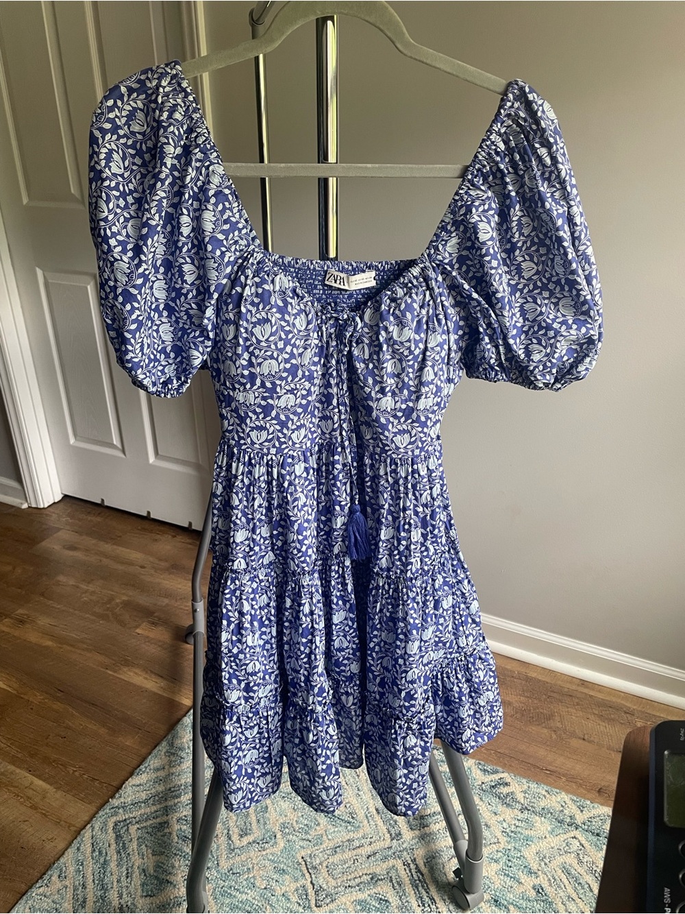 Zara Blue and White Puff Sleeve Floral Mini Dress